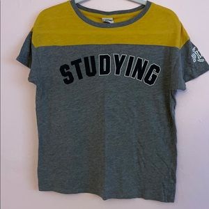 VS PINK StuDYING t shirt XS